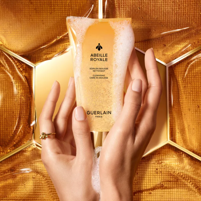 Abeille Royale Cleansing Care-In-Mousse