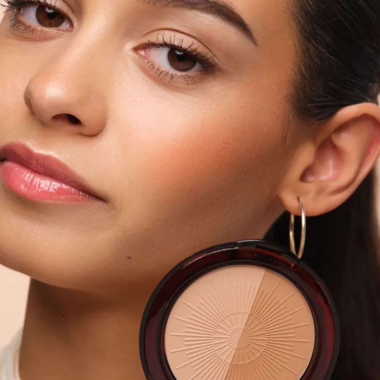 Bronzing Powder Compact Long-Lasting
