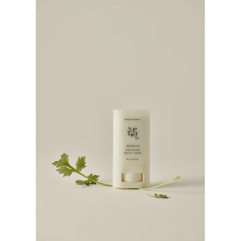 Matte Sun Stick: Mugwort + Camilia Spf 50+