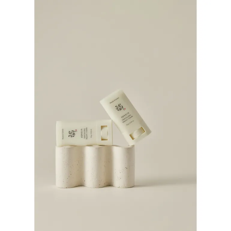 Matte Sun Stick: Mugwort + Camilia Spf 50+