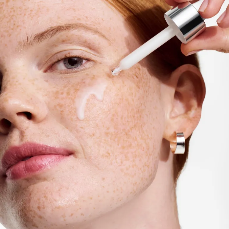 Moisture Surge Active Glow Serum