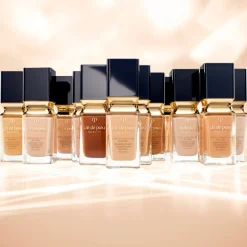 Radiant Fluid Foundation Natural