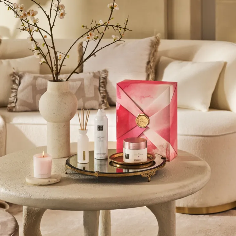 SAKURA LARGE GIFT COFFRET 2023 SHOWER GEL