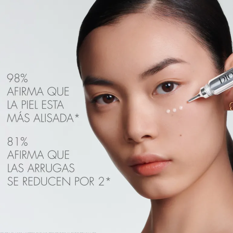 CAPTURE TOTAL HYALUSHOTCorrecteur pour les rides existantes et les premiers signes de rides