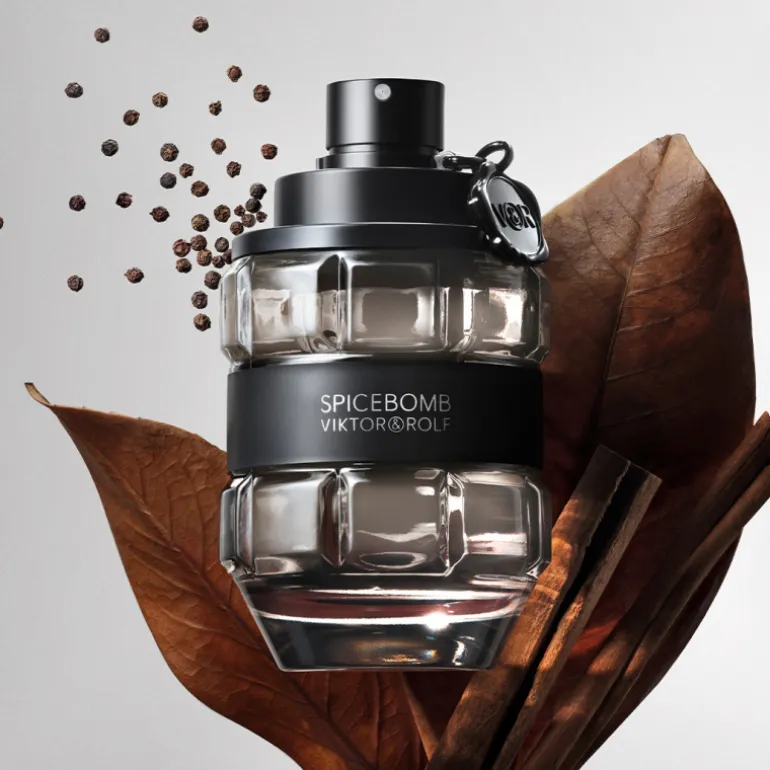 COFFRET SPICEBOMB EAU DE TOILETTE