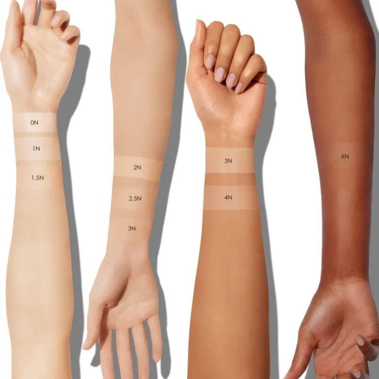 DIOR SKIN FOREVER FDT compactFond de teint compact propre - longue tenue 24 heures - non transférable - 90 % d'ingrédients d'origine naturelle