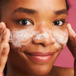 Face Cleanser pour les Peaux Sèches