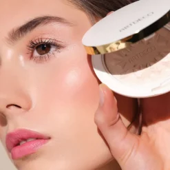 Glow Highlighting Powder