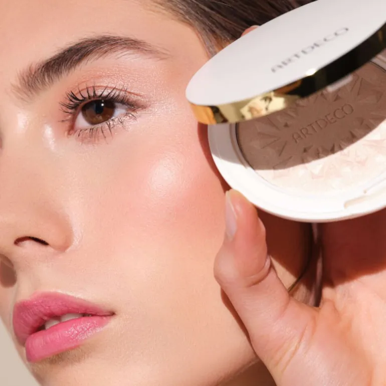 Glow Highlighting Powder