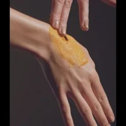 GOMMAGE DU VISAGE THE RENEWAL OIL EXFOLIATOR