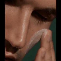 LOTION HYDRATANTE POUR LE VISAGE THE CALMING LOTION CLEANSER