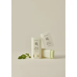 Matte Sun Stick: Mugwort + Camilia Spf 50+