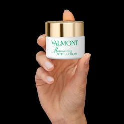 Moisturizing with a cream 50 ml