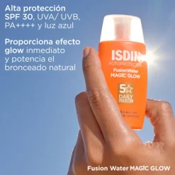 PHOTOPROTECTEUR FUSION WATER MAGIC GLOW SPF30