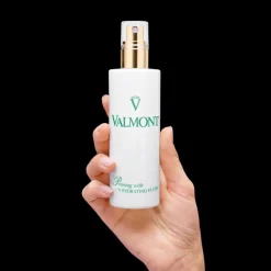 PRIMING WITH A HYDRATING FLUID 150 ML