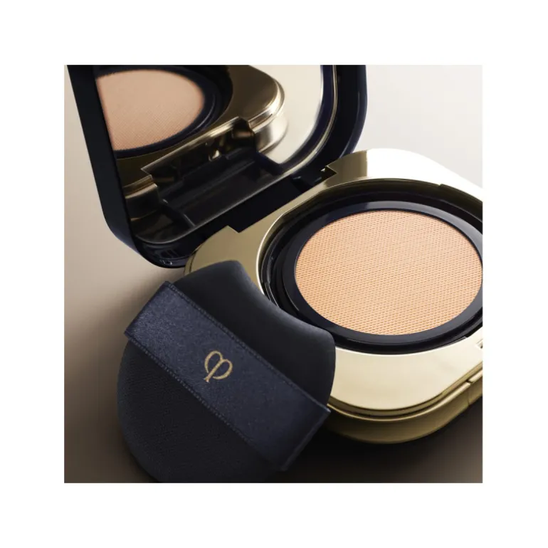 RADIANT CUSHION FOUNDATION NATURAL PUFF