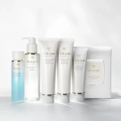 SALEABLE MAKEUP CLEANSING  50 TOWELETTES