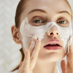 SALEABLE SOFTENING CLEANSING FOAM